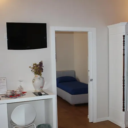 Dimora Di Charme Cassaro 168 Bed & Breakfast 3*